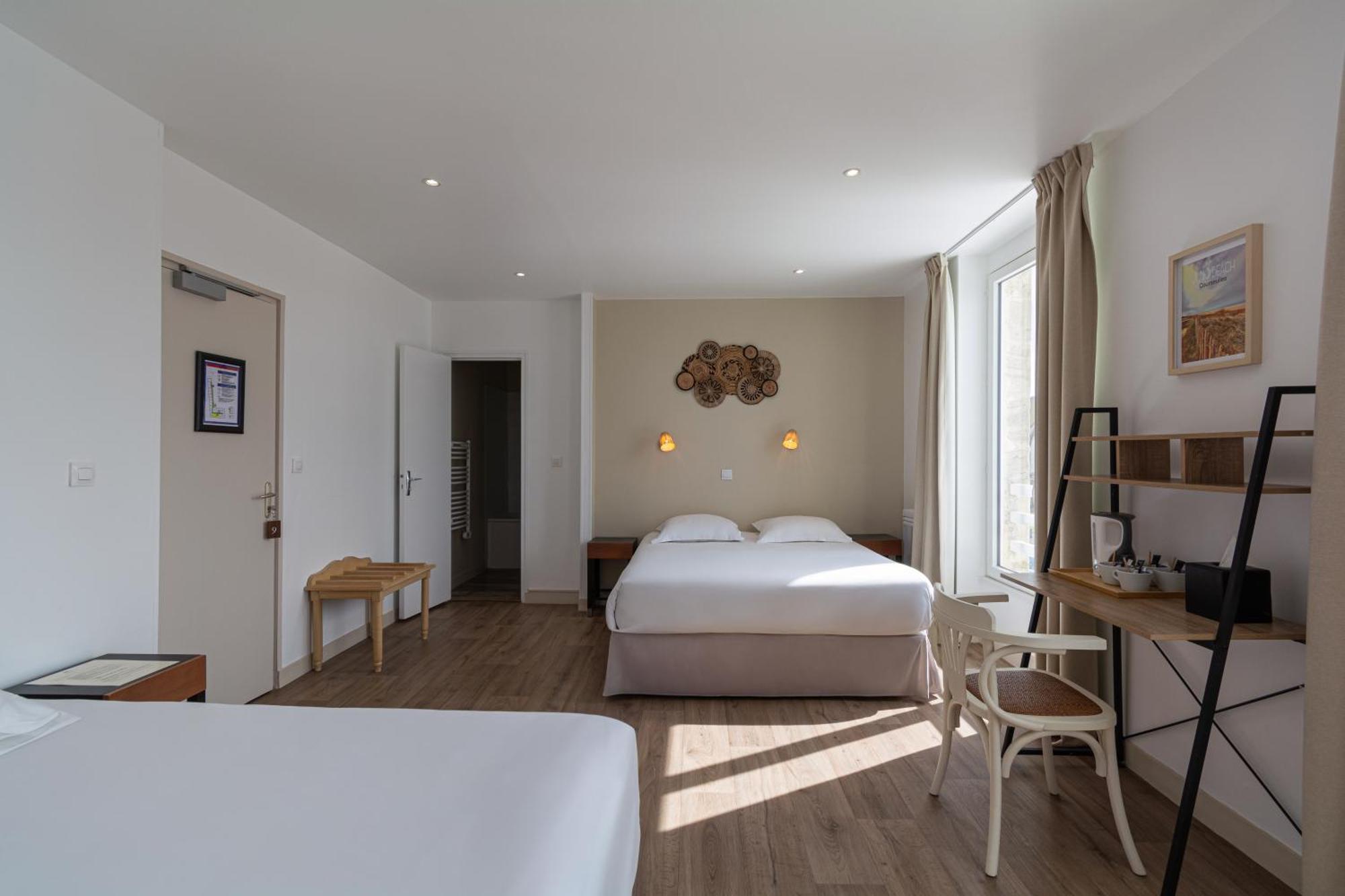 De La Hotel Courseulles-sur-Mer